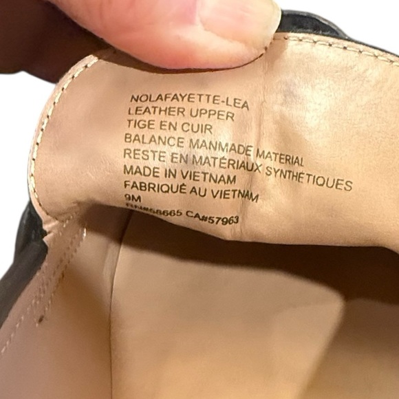 Nordstrom Black Leather Loafers Size 9M 1.25" Heel Classic Dark Academia - Picture 9 of 13